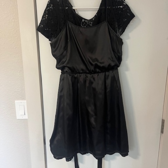 Calvin Klein size 8 black dress - Picture 2 of 8
